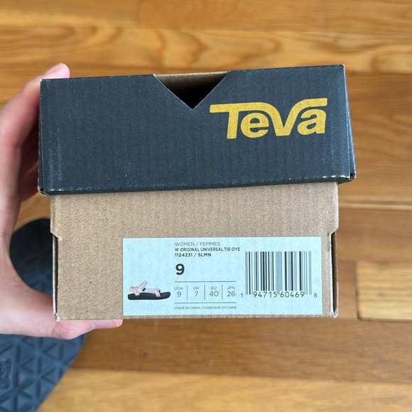 Teva Women's Original Universal Tie-Dye Casual Sandals (Sorbet Lemon) Size 9 - Picture 6 of 6